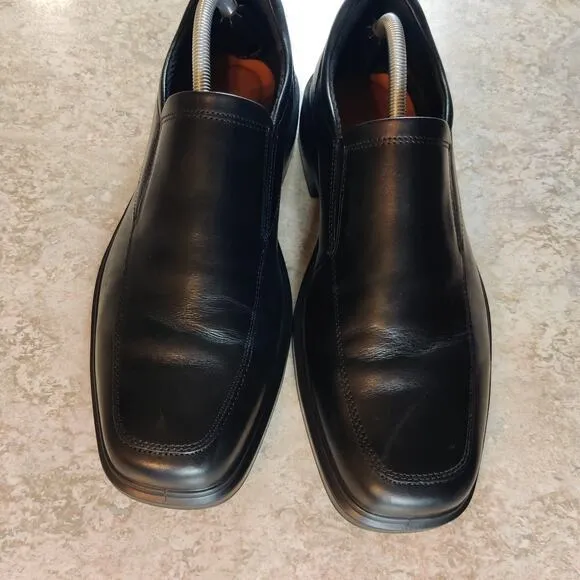 ECCO Shoes Men's 10 Helsinki 2.0 Apron Toe Slip-On Black 500154 01001 Oxfords