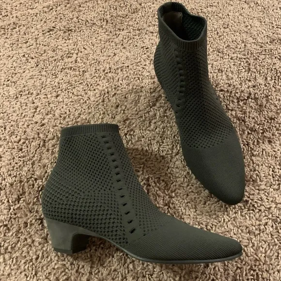 Eileen Fisher Purl Sock Bootie Ankle Boots Grey Size 6