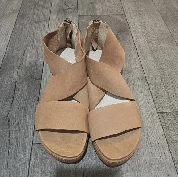 Eileen Fisher Sport Plantform Tan Leather Criss Cross Sandals Size 6.5