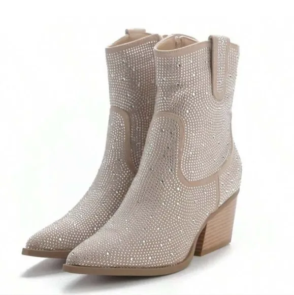 Elegant Beige Ankle Boots
