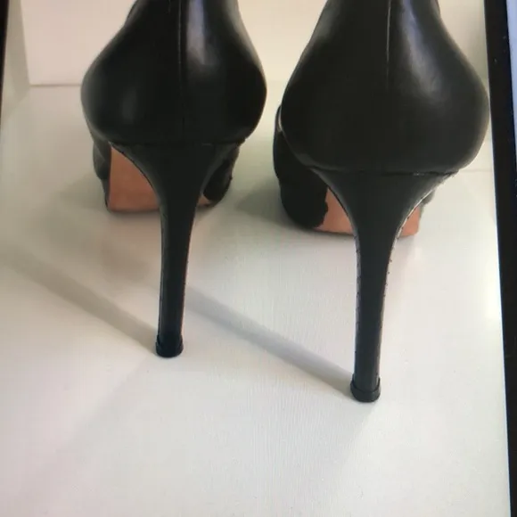 Emilio Pucci Elegant Black Peep-Toe Shoes with Gold Accent. Size 39