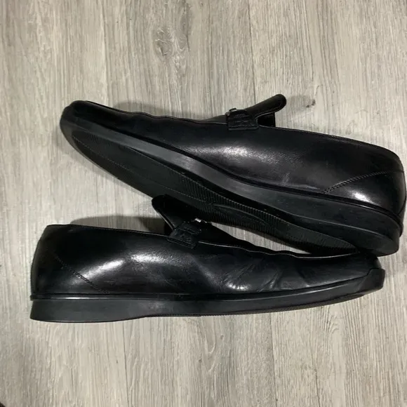 Ermeneglido Zegna size 12 Black Leather Insignia Loafers