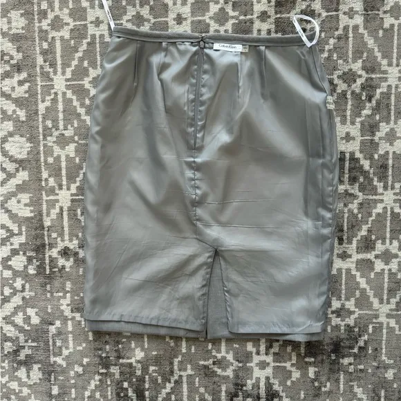 EUC Calvin Klein Light Grey Midi Pencil Skirt