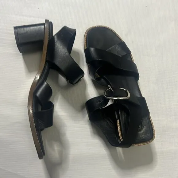 EVERLANE ITALIAN LEATHER BUCKLE SANDALS‎ BLACK SIZE 7