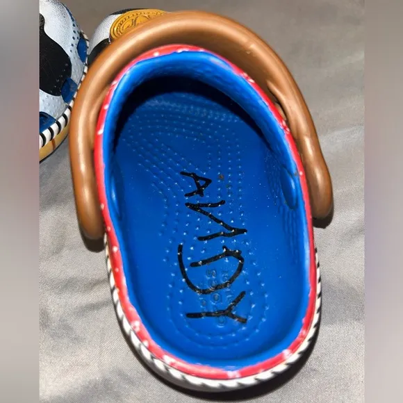 Exclusive Limited Edition, Woody Crocs (kids 5C)