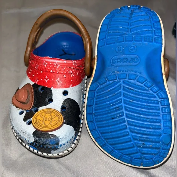 Exclusive Limited Edition, Woody Crocs (kids 5C)