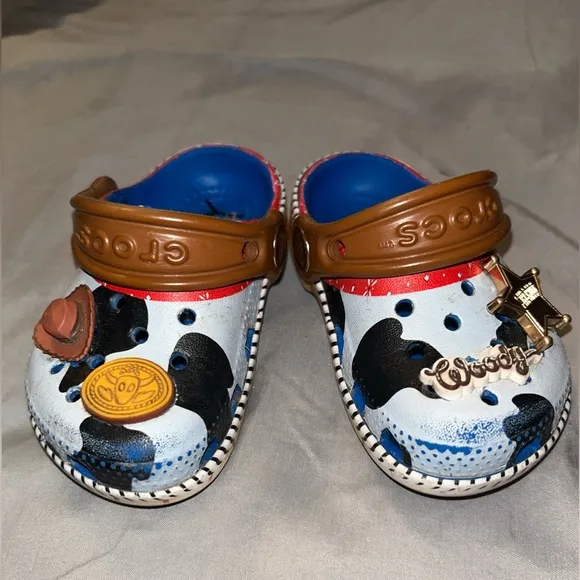 Exclusive Limited Edition, Woody Crocs (kids 5C)