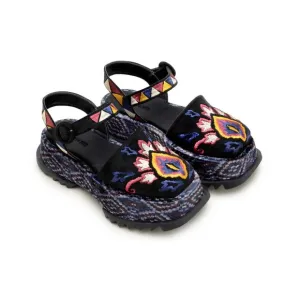 Farm Rio Black Closed Toe Platform Sandal