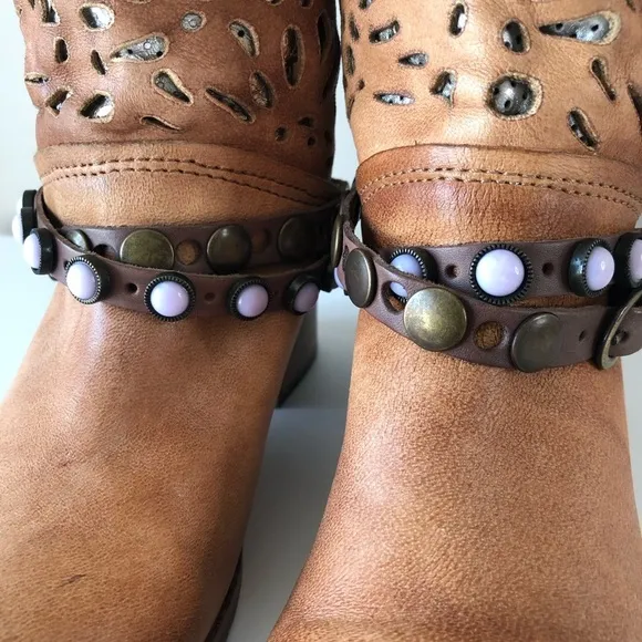 Felmini Vntg Tan laser cut Leather metallic gold studded wrap strap Boho Boot 36