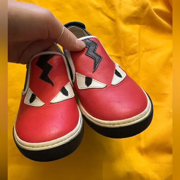 FENDI KIDS SLIP-ON SHOES