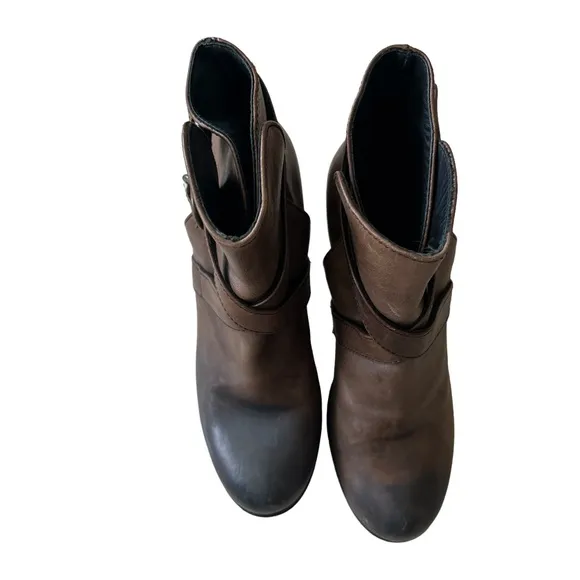FIORENTINI   BAKER HEELED ANKLE BOOTS STRAP DETAIL WOMENS SIZE 9 LEATHER
