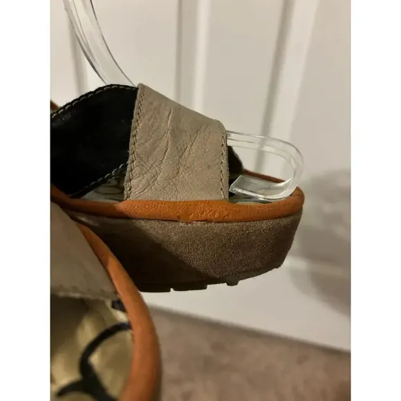 Fly London Pati tan black suede leather wedge platform sandal sz 7-7.5