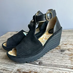 FLY London wedge sandals size 36 great condition