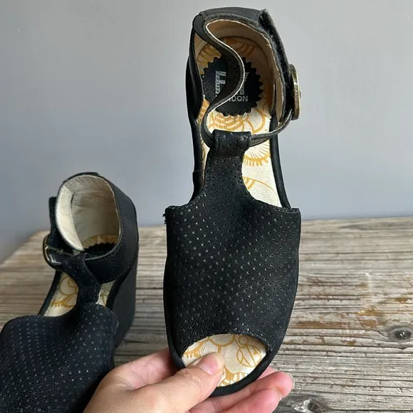 FLY London wedge sandals size 36 great condition