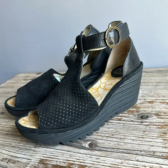FLY London wedge sandals size 36 great condition