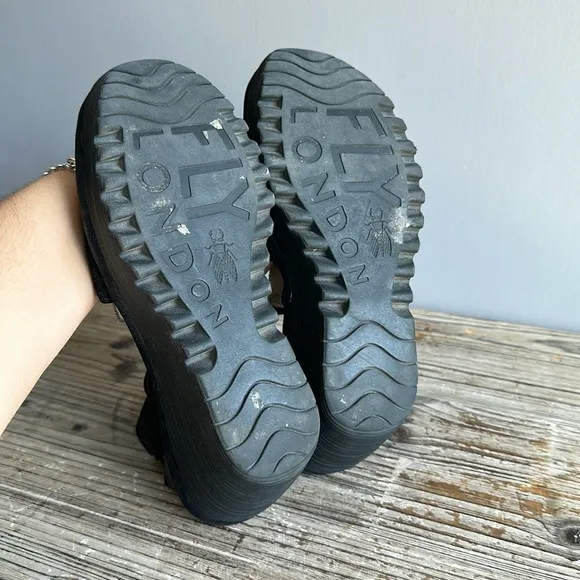 FLY London wedge sandals size 36 great condition