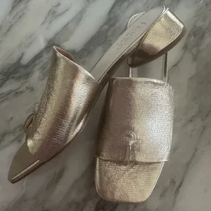 Franco Sarto Gold Sandals 8 New