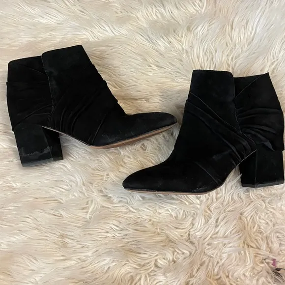 Franco Sarto Odelia Black Draped Suede Ankle Boots Booties Women's Size 10