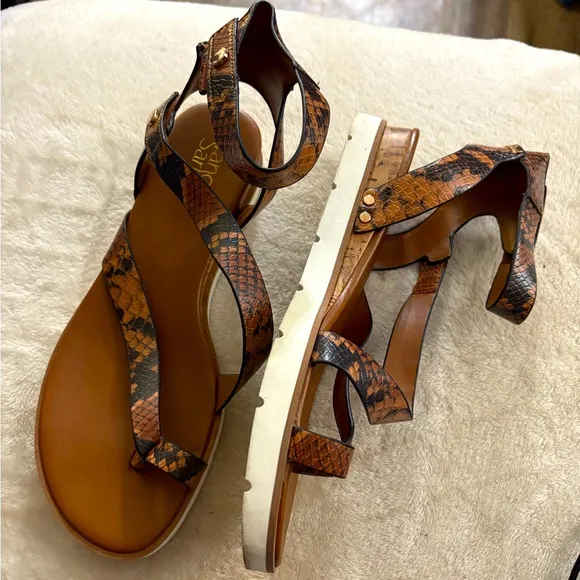 Franco Sarto Women's Daven Sandal Sz 9