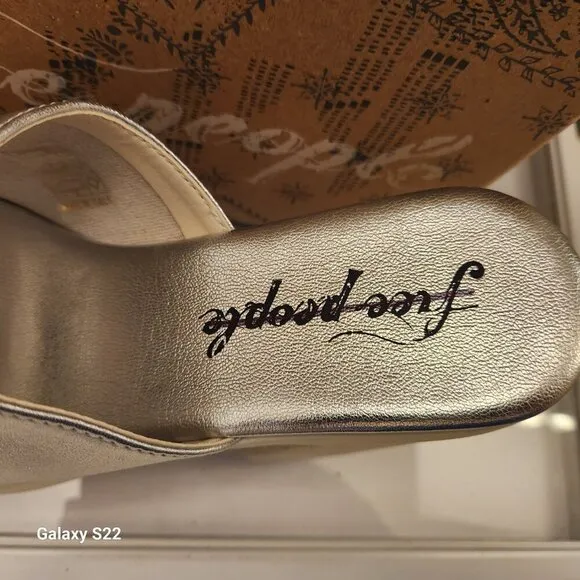 Free People &quot;Zoe&quot; Silver Platform Sandals. NIB. Size Various