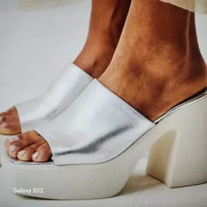 Free People &quot;Zoe&quot; Silver Platform Sandals. NIB. Size Various