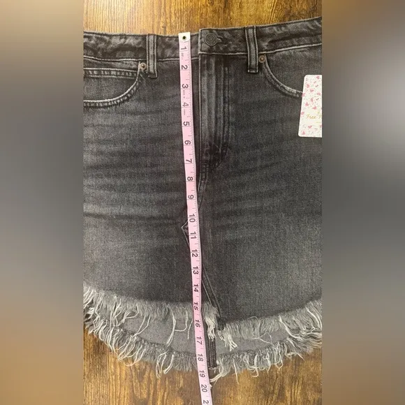 Free People black raw hem denim mini skirt-Size 28