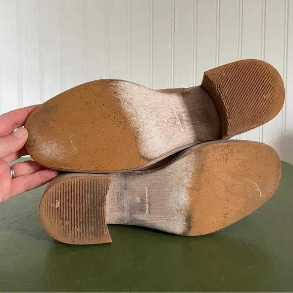 Free People ESSENTIAL CHELSEA Boots in Sandy Beige Leather *Spain*