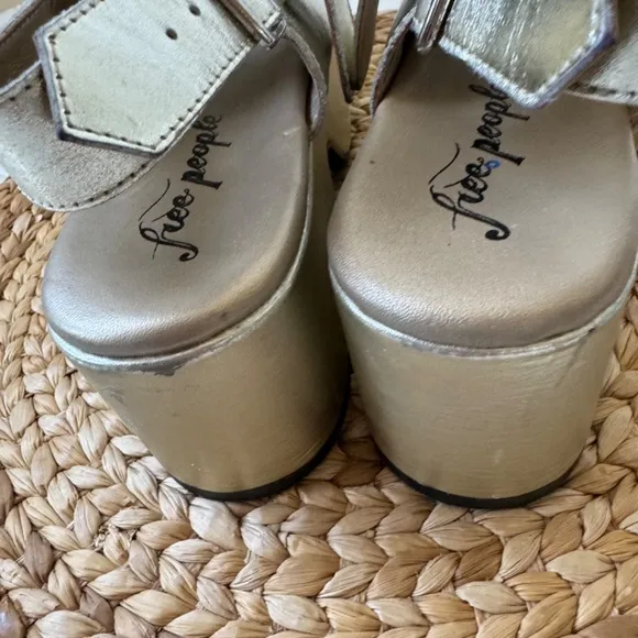 Free People Follow Your Path Platform Buckle Strap Sandals Champagne 8.5/9