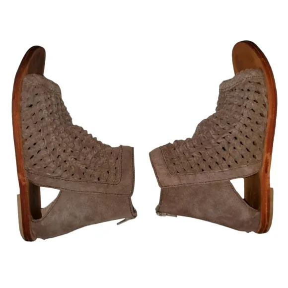 FREE PEOPLE Island Cruiser Taupe Suede Zip-up Sandals Women's Size EU 38 USA 7.5