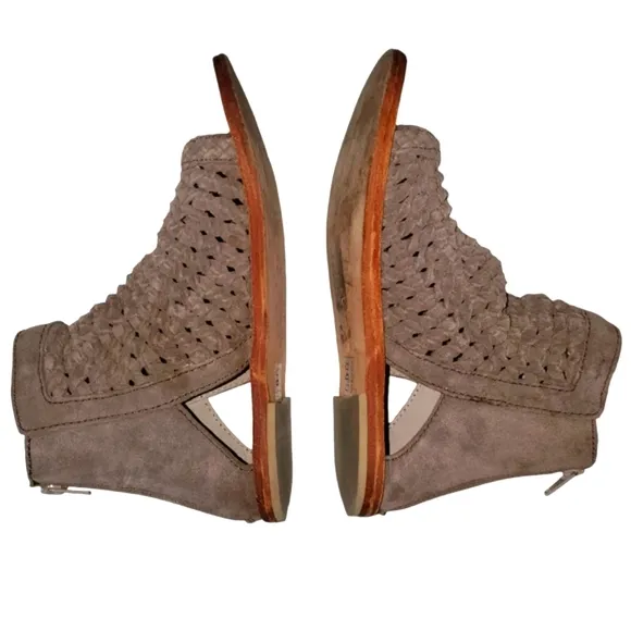 FREE PEOPLE Island Cruiser Taupe Suede Zip-up Sandals Women's Size EU 38 USA 7.5