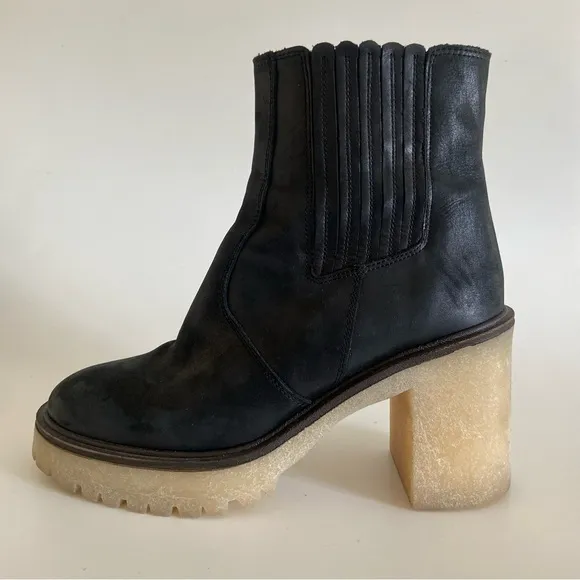FREE PEOPLE James Chelsea Boots Women’s Size 39.5/8.5-9 Black Leather