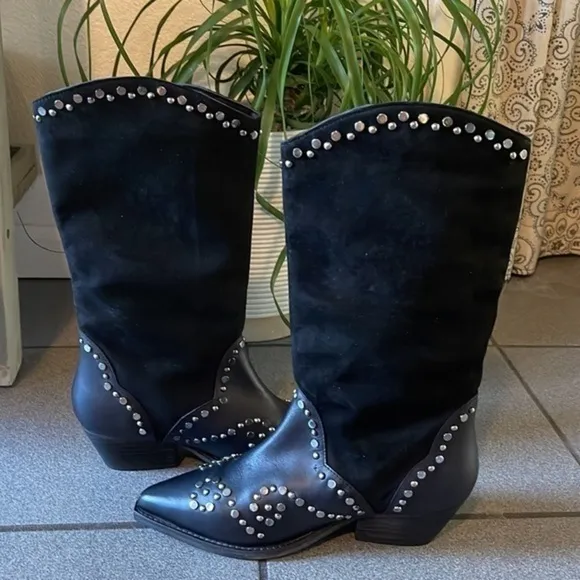 Free People Joelton Studded Western Boots. NWT