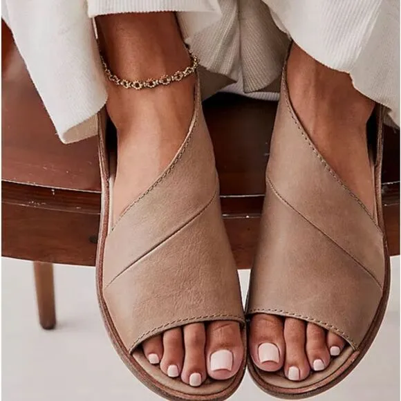 Free People Mont Blanc Dove Grey Leather Asymmetrical Sandal Size 37.5