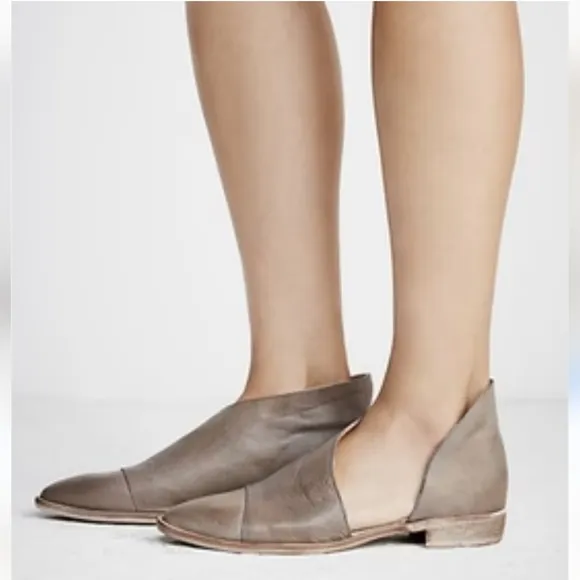 Free People Stylish Two-Tone Ankle Boots Size 37