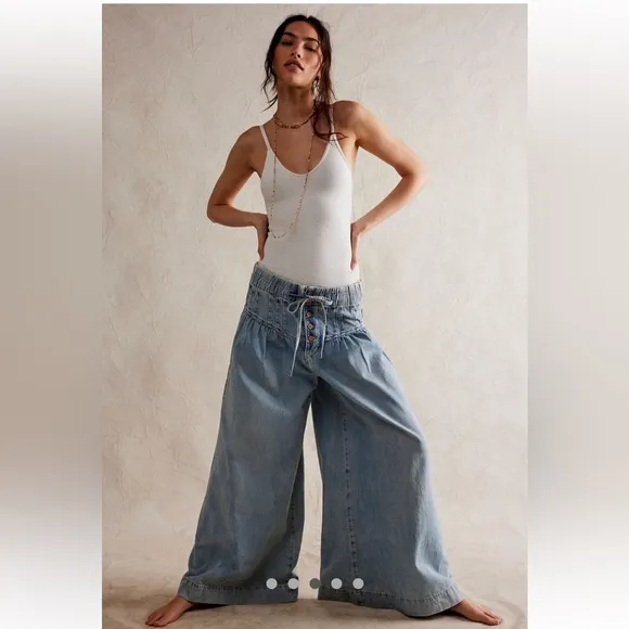 Free people We the free forget me knot pull on jeans size small tall