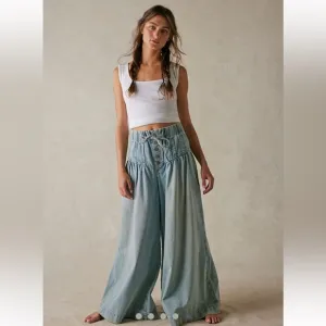 Free people We the free forget me knot pull on jeans size small tall
