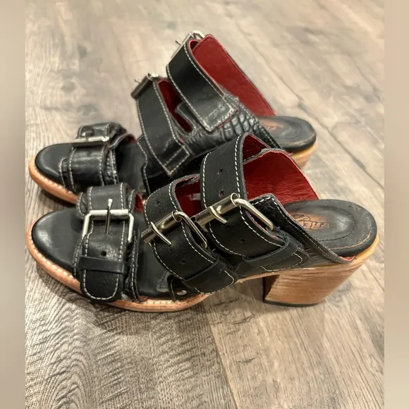 Freebird by Steven CAPRISE style sandals