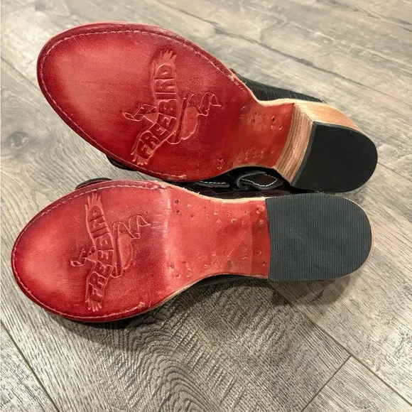Freebird by Steven CAPRISE style sandals