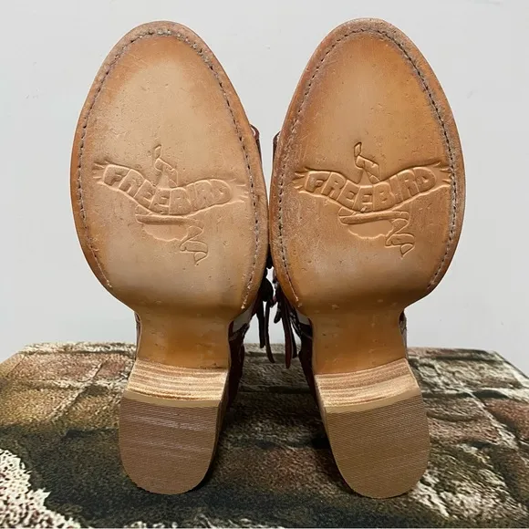 Freebird Rust Country Sandals Size 8