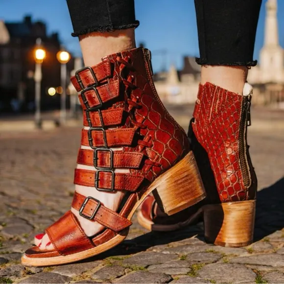 Freebird Rust Country Sandals Size 8