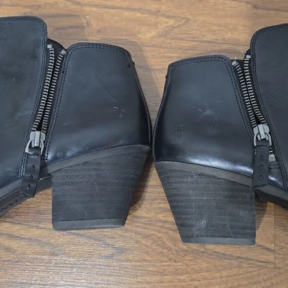 Frye Black Ankle Boots with Medium Block Heel Side Zipper Leather