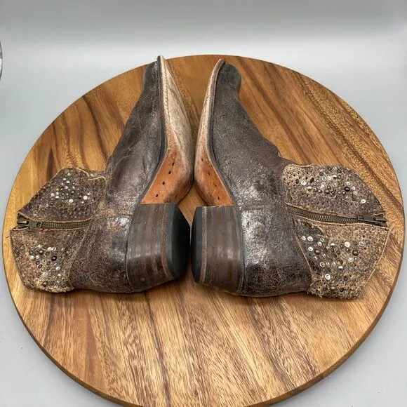 Frye Boots Womens 8.5 M Brown Distressed Leather Ankle Studded Western Cowboy