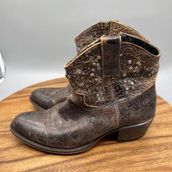 Frye Boots Womens 8.5 M Brown Distressed Leather Ankle Studded Western Cowboy