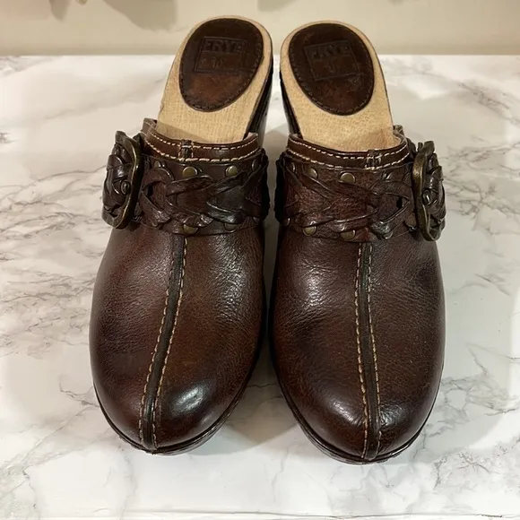 Frye Candice Woven Clog Shoes in Brown 6.5