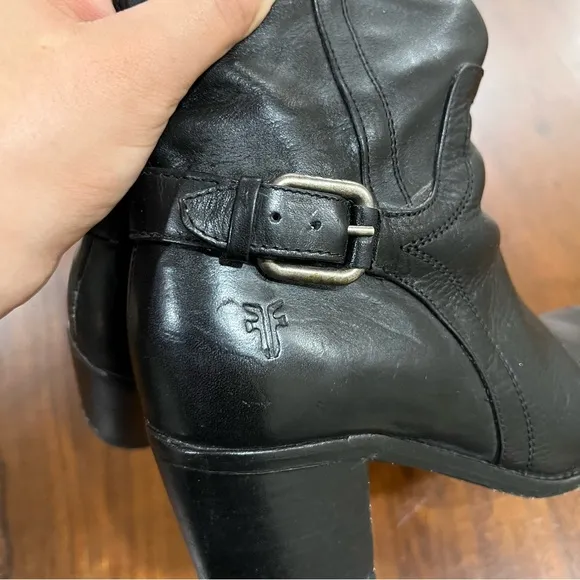 Frye Janis Shield Distressed Leather Tall Heeled Boots Size 6 B