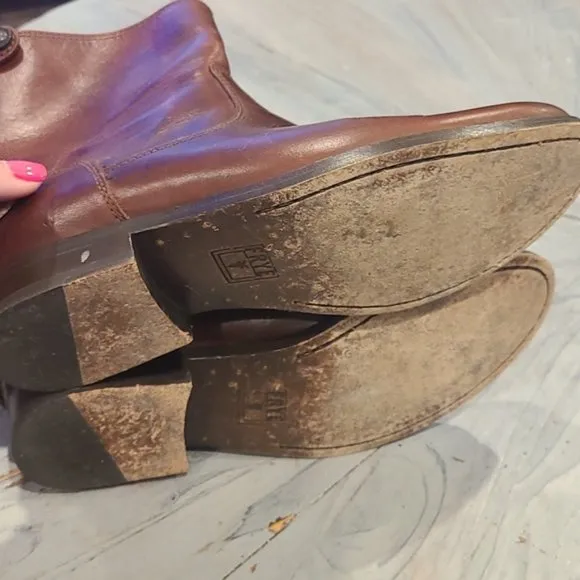 Frye Melissa Button Back Ankle Boots - Size 5.5