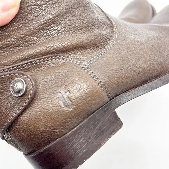 Frye Melissa Button Back Zip Tall Riding Boot Brown size 6