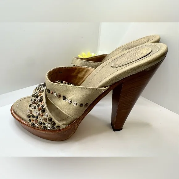Frye Stone Beaded Joy Open Toe Wood Sole Platform Sandal Heel size 8.5 B