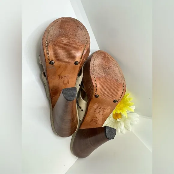Frye Stone Beaded Joy Open Toe Wood Sole Platform Sandal Heel size 8.5 B