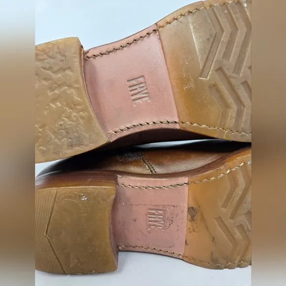Frye Veronica Carmel Brown Distressed Leather Color Ankle Boots Sz 8B Casual
